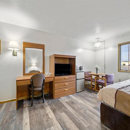 Executive Inn Cass City ภายนอก รูปภาพ